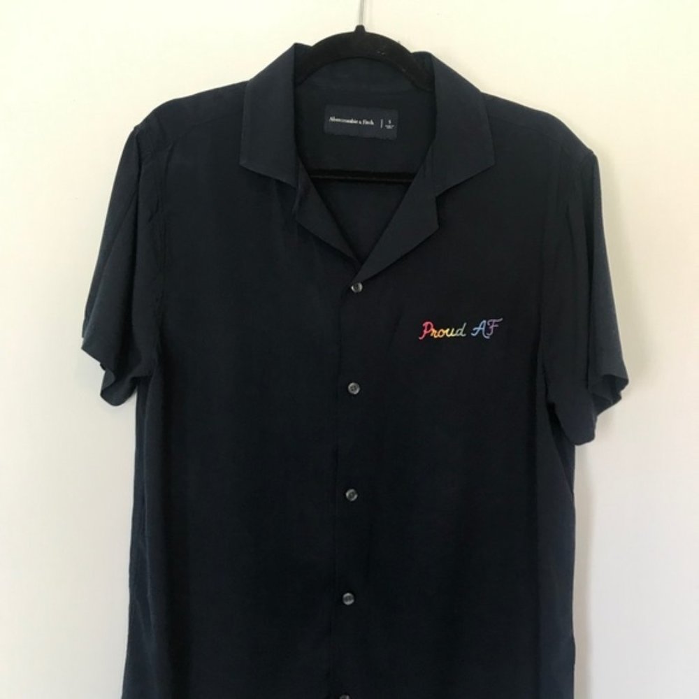 ABERCROMBIE & FITCH PROUD AF BUTTON DOWN SHIRT